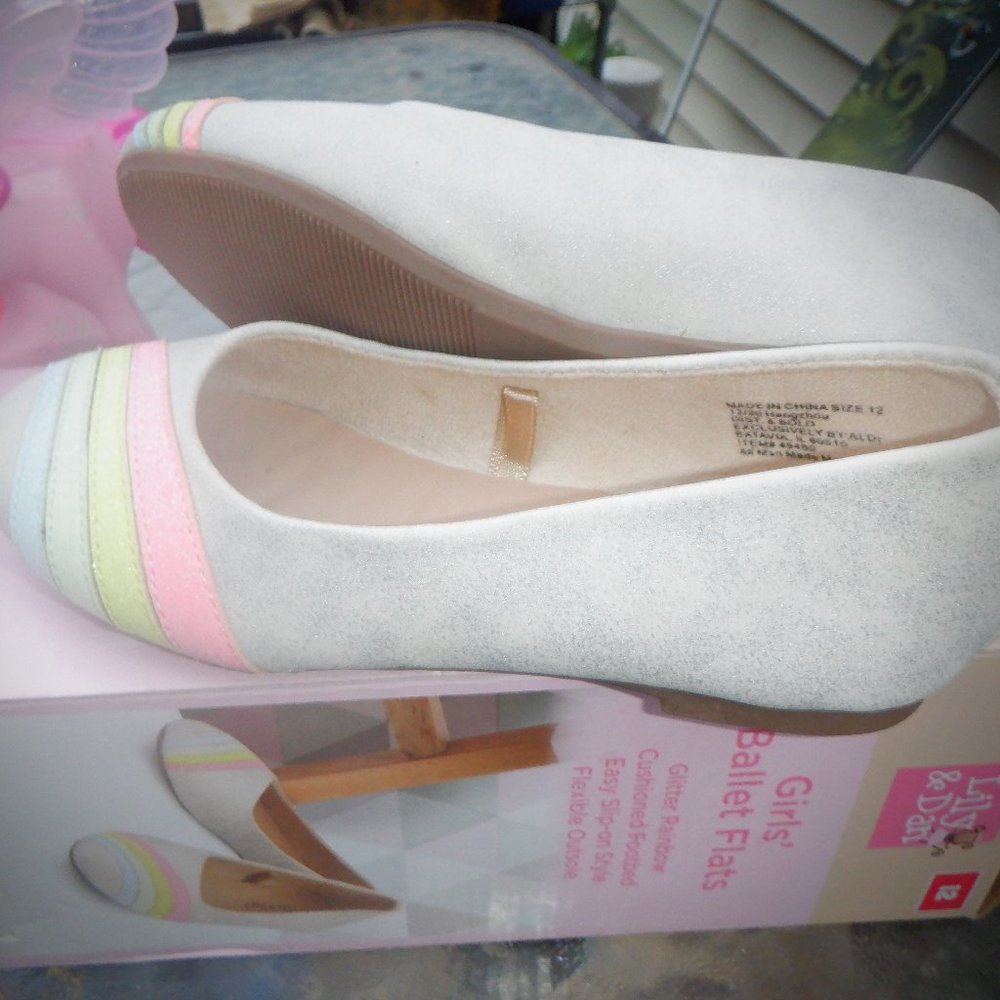 Lily & Dan Rainbow Flats 12 Girls